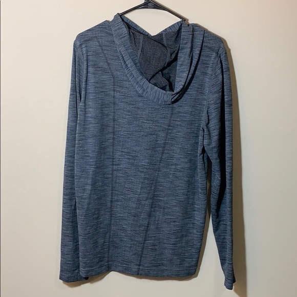 Underarmour threadborne baselayer hoodie - Picture 3 of 3